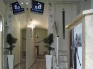 Little Palace Cannes Hotel