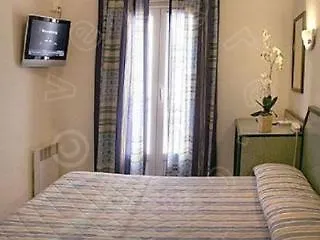 ** Hotel Little Palace Cannes France